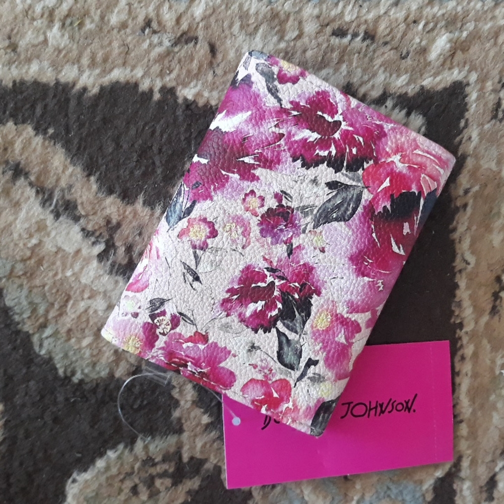 4x*Host Pick*Betsey Johnson adorable wallet - Picture 6 of 16